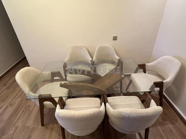 طاولة طعام جديدة فاخرة - 2