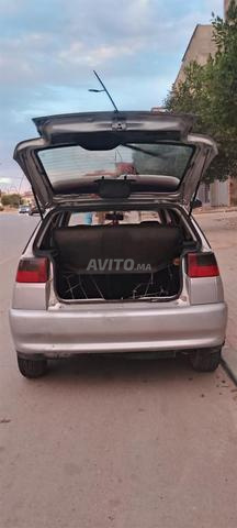 Voiture essence Seat Ibiza - 2