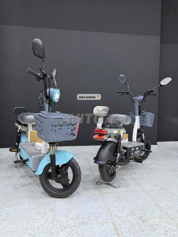 MOTO ÉLECTRIQUE 💙🩷 HOMMES ET FEMMES - 2