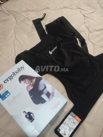 Porte-bébé Ergobaby Embrace – Très bon état