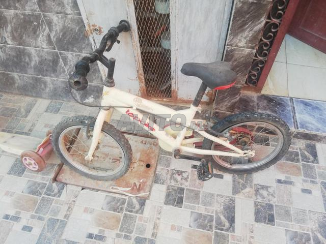 2 vélos et une trottinette - 2