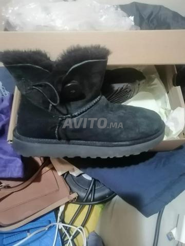 بوت UGG أصلي نقي جداً مع علبته الأصلية - 2
