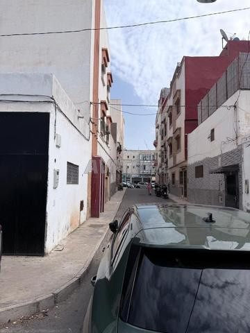 محل مع دور علوي للإيجار شارع ميكناس