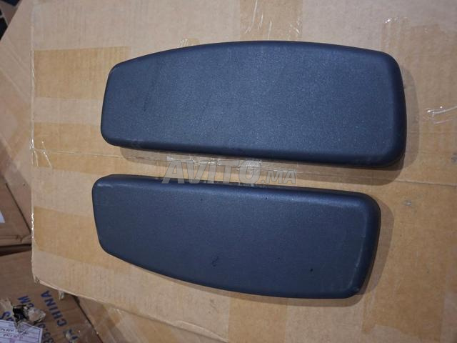 Accoudoirs pour chaise de bureau. - 2