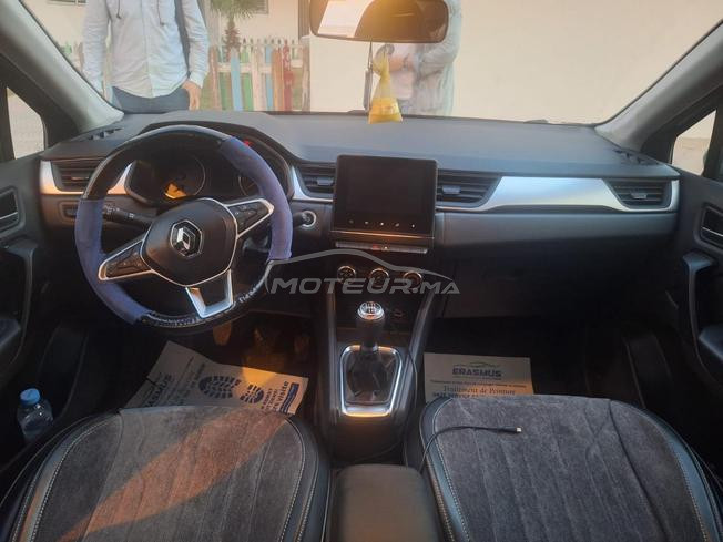 Renault Captur Diesel Manuelle 2023 à Tanger