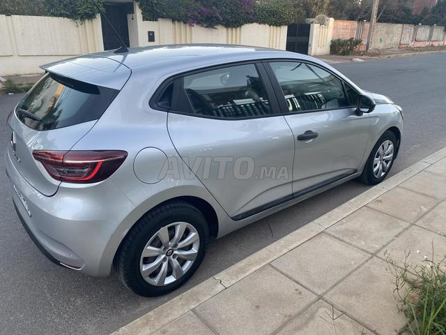 Renault Clio Diesel Manuelle 2023 à Kénitra - 2