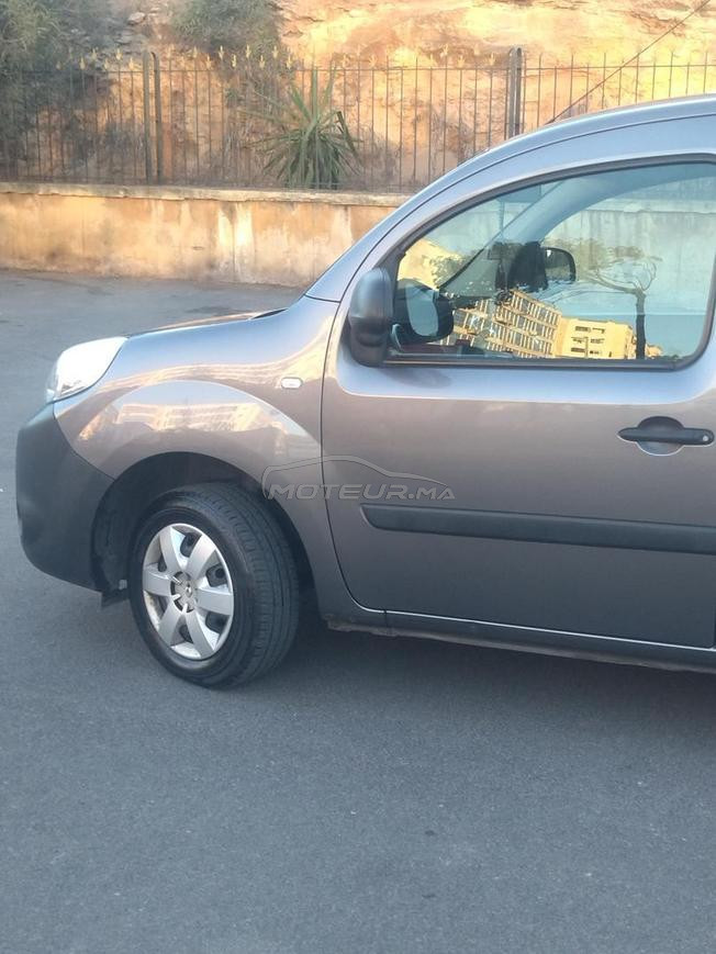 voiture Renault Kangoo 