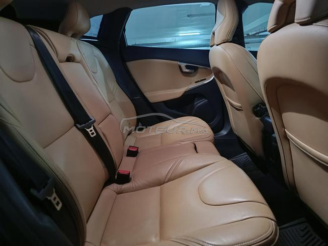 Volvo V40 Diesel Automatique 2018 à Casablanca