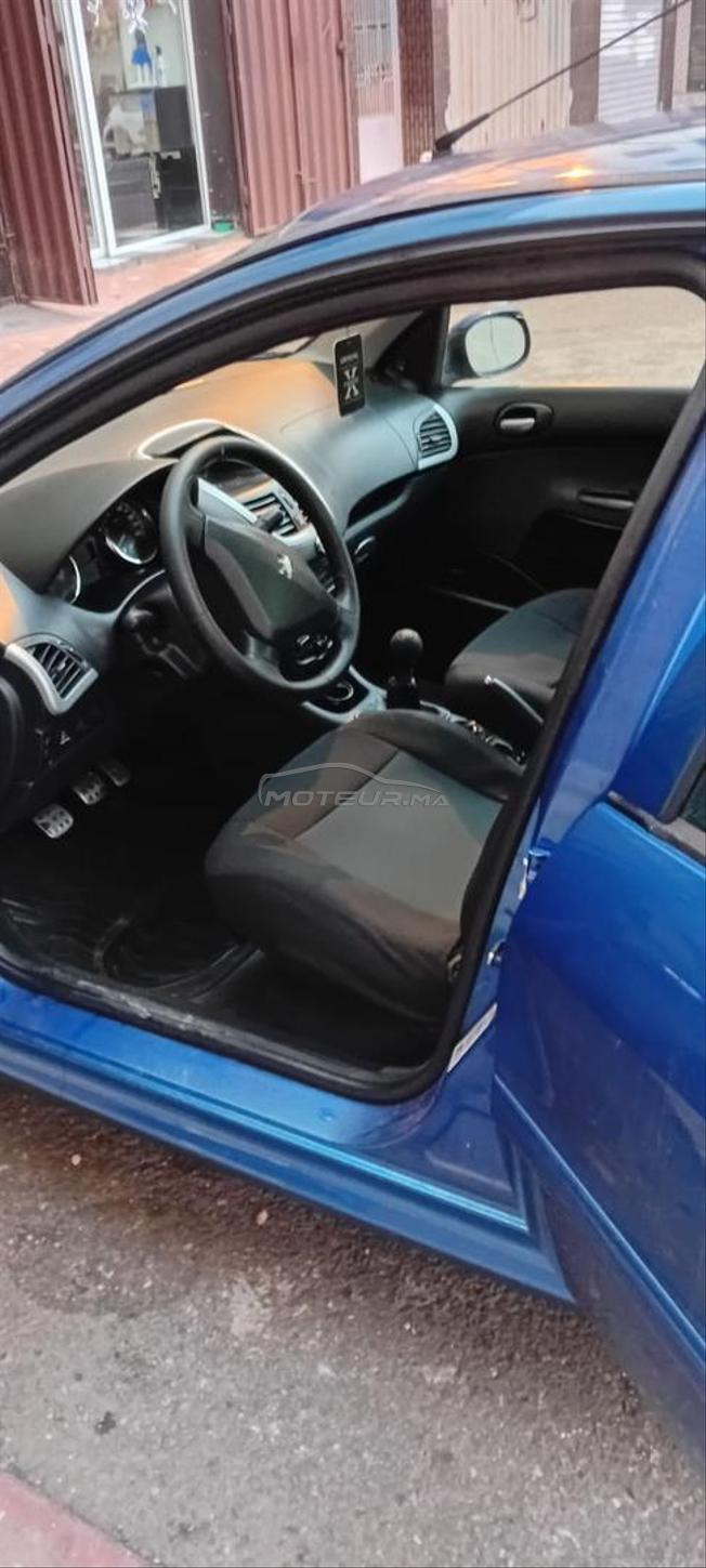Peugeot 206 Essence Manuelle 2010 à Casablanca