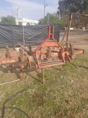 Tracteur 290 avec ses équipements - 2