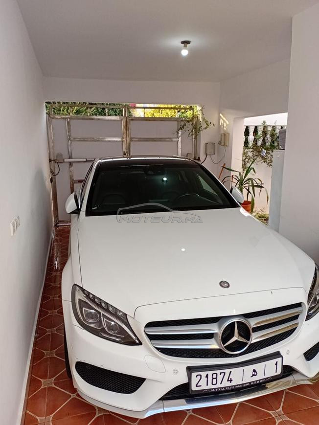 Mercedes-Benz 220 Diesel Automatique  à Rabat