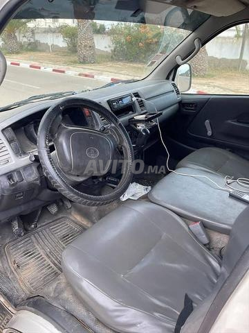 Toyota Hiace - 2