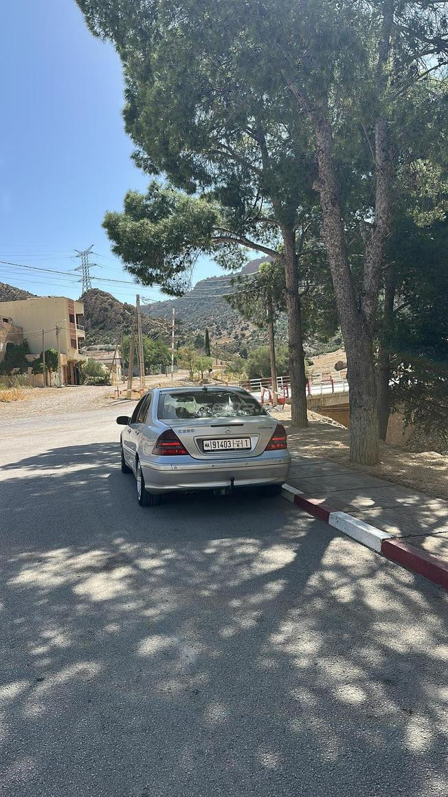 Mercedes Benz classe c220