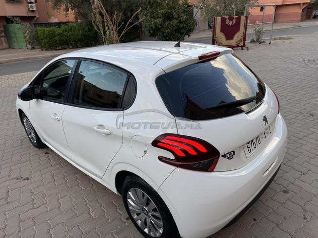  Peugeot 208 2016