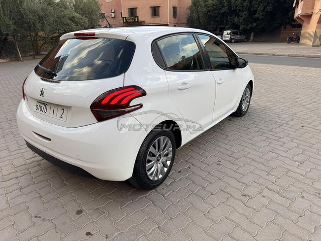  Peugeot 208 2016