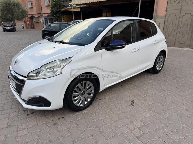  Peugeot 208 2016