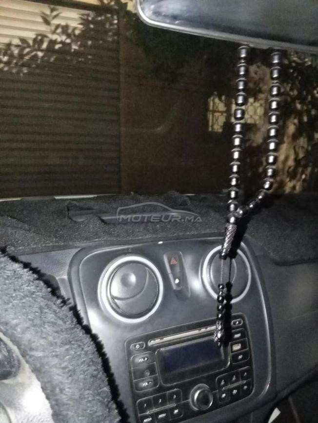 سيارة للبيع