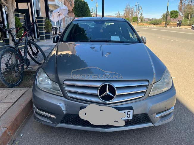 Mercedes-Benz 220 Diesel Automatique 2011