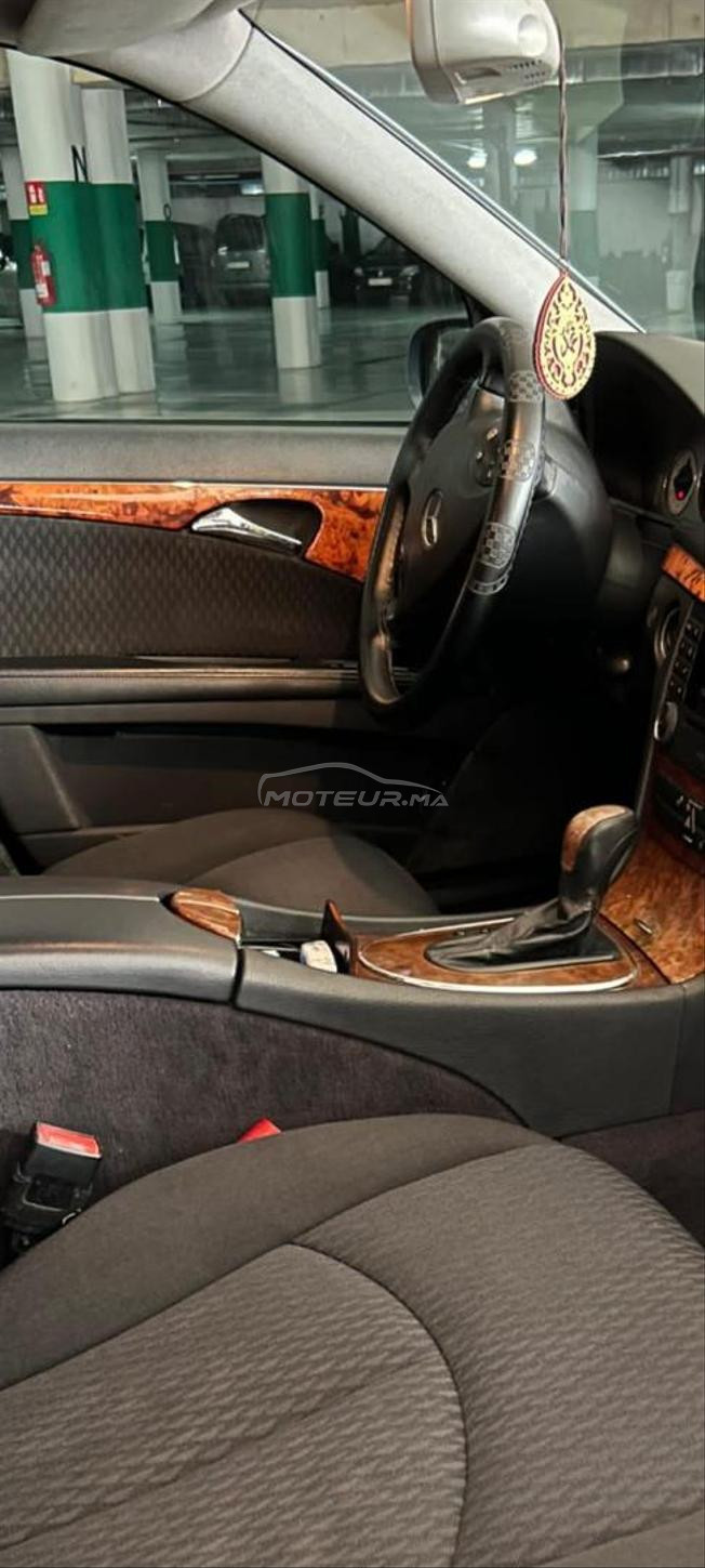 Mercedes Benz E220 
