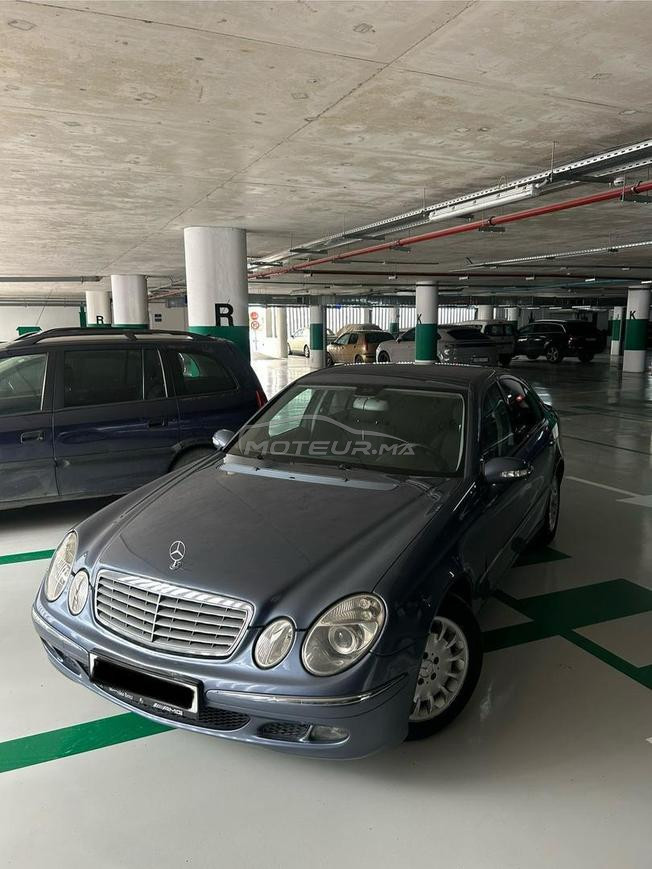 Mercedes E220 