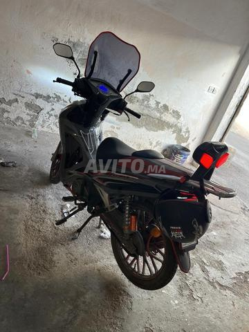 À vendre Moto de marque Remco. - 2