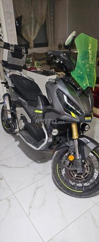 هوندا XADV 750
