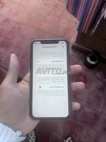 iPhone 11 officiel 128 Go tout est original - 2