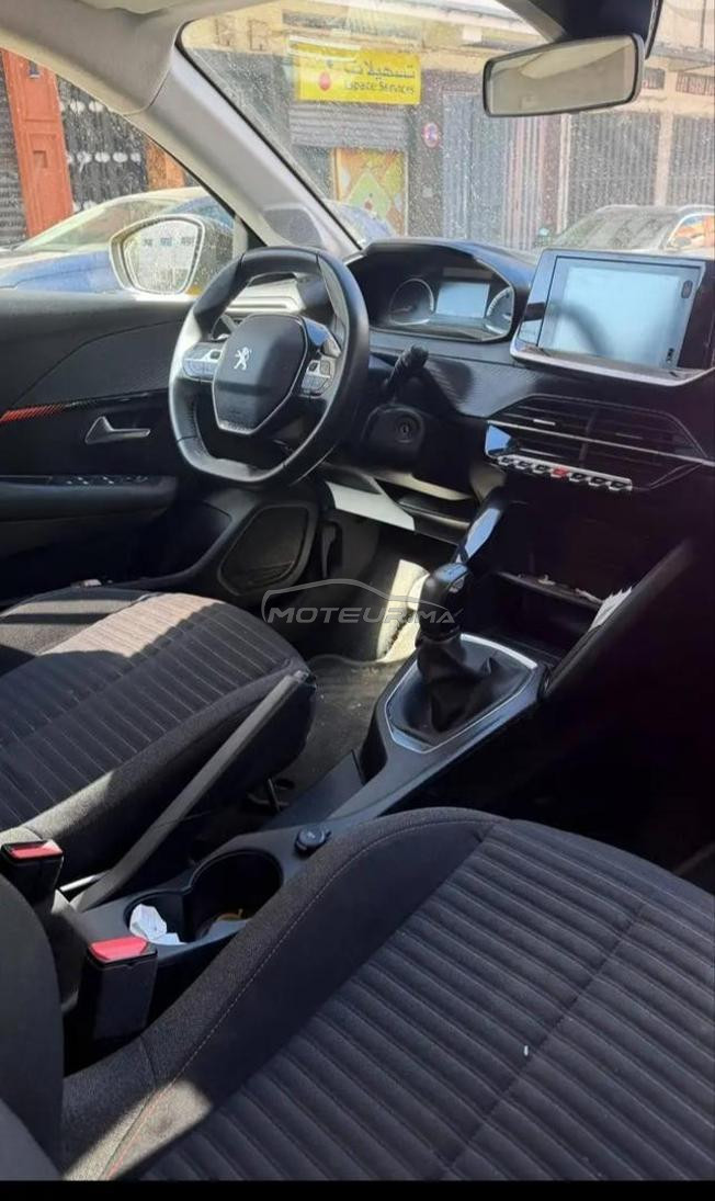 208 très Bon Etat tt opts 