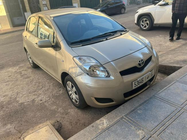 Toyota Yaris Essence Manuelle 2010 à Casablanca