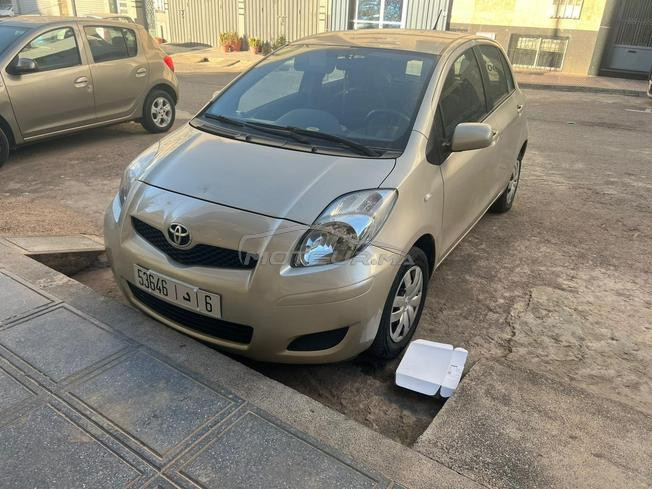 Toyota Yaris Essence Manuelle 2010 à Casablanca