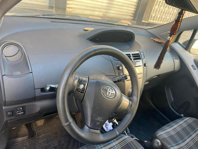 Toyota Yaris Essence Manuelle 2010 à Casablanca