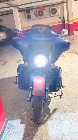 HARLEY DAVIDSON Street Glide