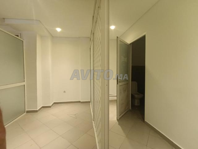 Local commercial pour bureau ou showroom - 2