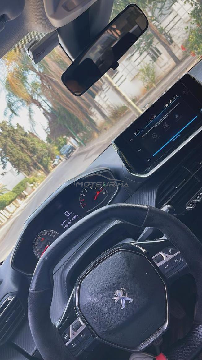Peugeot 208 très bon état 1er main  Model 2022