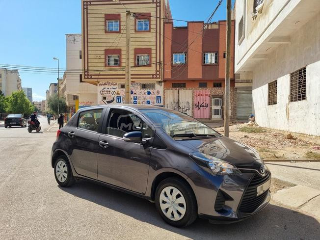 TOYOTA YARIS ESSENCE 18KM 