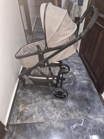 Poussette bébé confort et Praticité