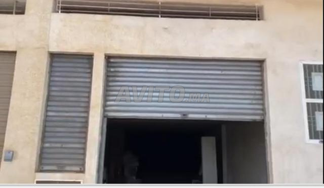 Magasin 151 m² à Louer avec (Sarout) - 2