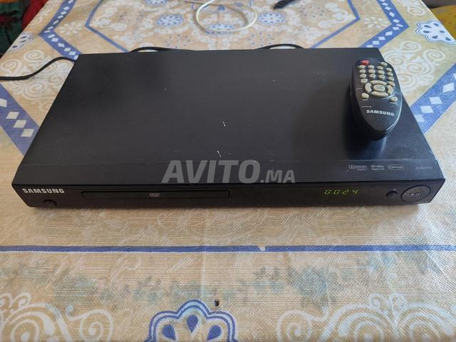 LECTEUR DVD SAMSUNG AVEC SA TÉLÉCOMMANDE - 2