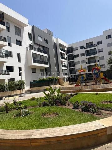 Appartement à louer 151m² à Victoria Bouskoura - 2