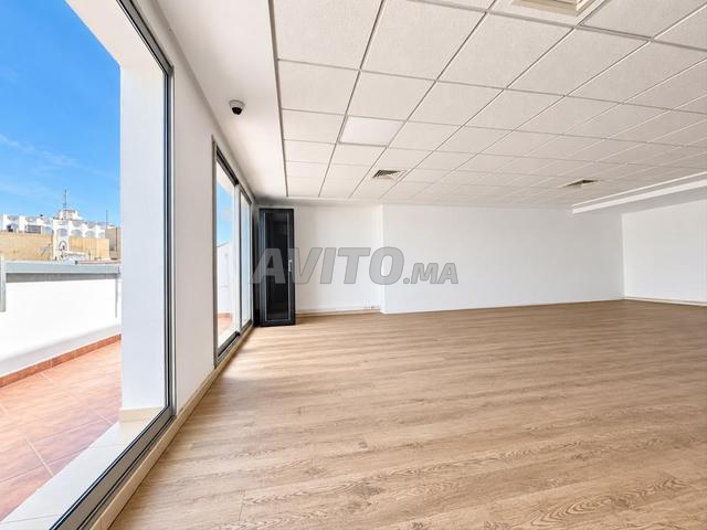 PLATEAU DE BUREAU 121M PALMIER - 2