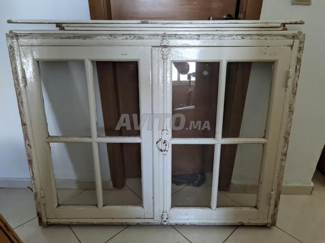 Fenêtre en bois et verre - 2