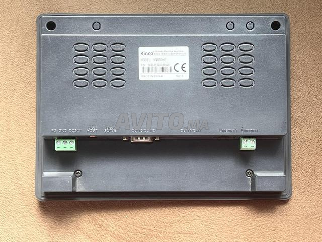 HMI kinco mass series M2070HE - 2