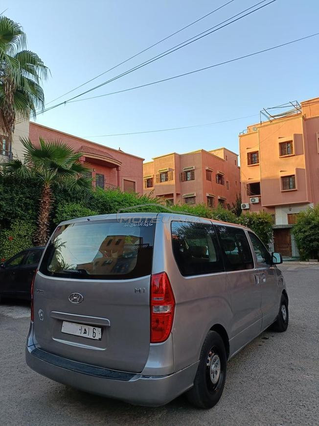 Hyundai H1 