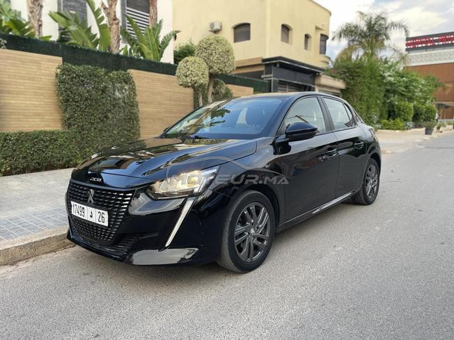 Peugeot 208 active pack 1er main