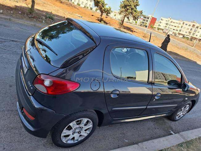 peugeot 206 en bon état 