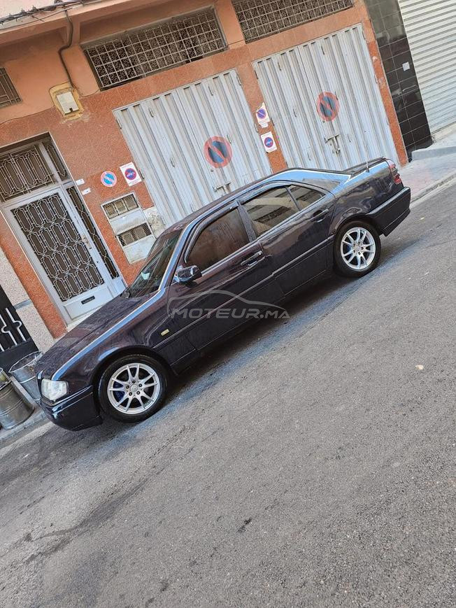 Mercedes-Benz 220 Diesel Manuelle 1997