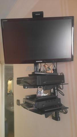 Téléviseur avec box, numérique, DVD et tableau à vendre