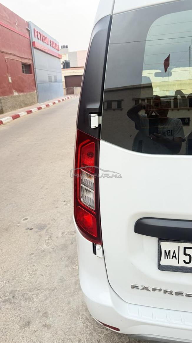 Renault Express Diesel Manuelle 2022 à Laâyoune