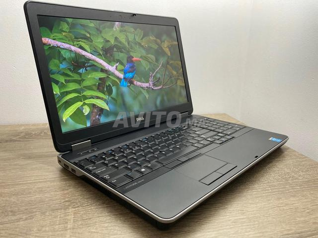 Dell i7 double graphique RAM 8 disque SSD écran 15 - 2