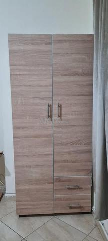 Armoire. Nouvelle armoire à vendre
